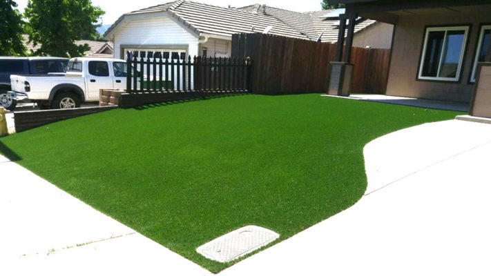Landscaping fake grass project (1)
